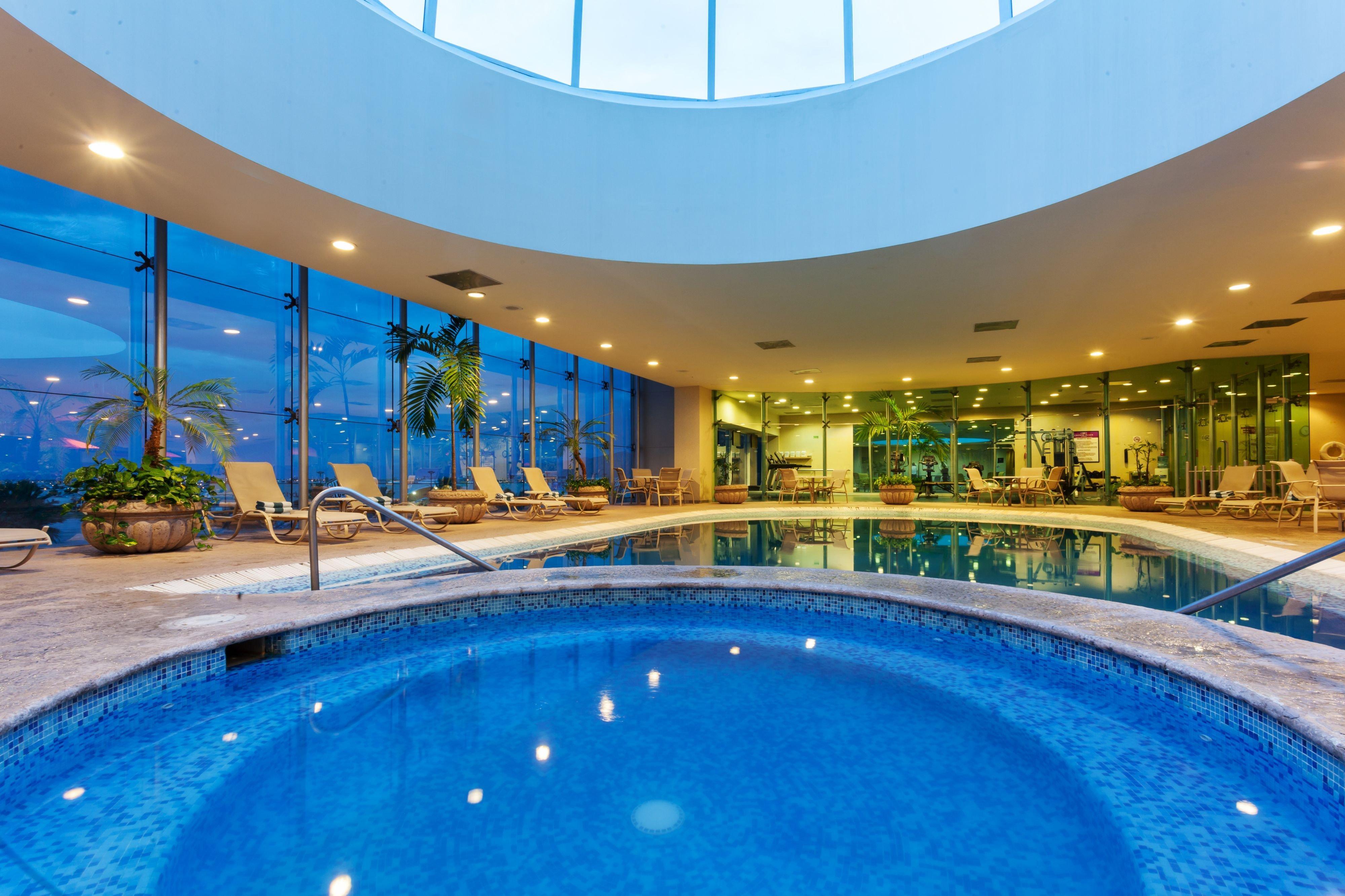 Hotel Crowne Plaza Torreon By Ihg Extérieur photo